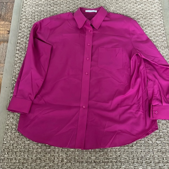 Women’s Foxcroft Button Down Long Sleeve Shirt. Beautiful color! - Picture 1 of 2